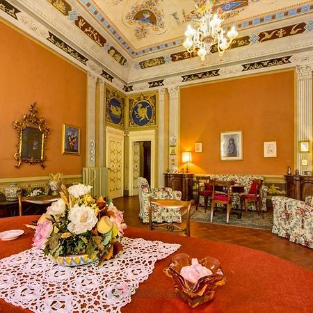 Residenza Storica Palazzo Ricciarelli Villa Volterra Luaran gambar