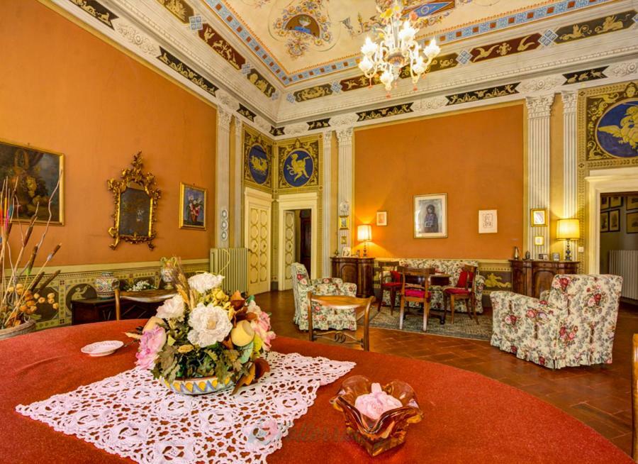 Residenza Storica Palazzo Ricciarelli Villa Volterra Luaran gambar