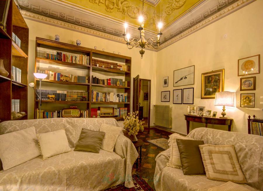 Residenza Storica Palazzo Ricciarelli Villa Volterra Luaran gambar