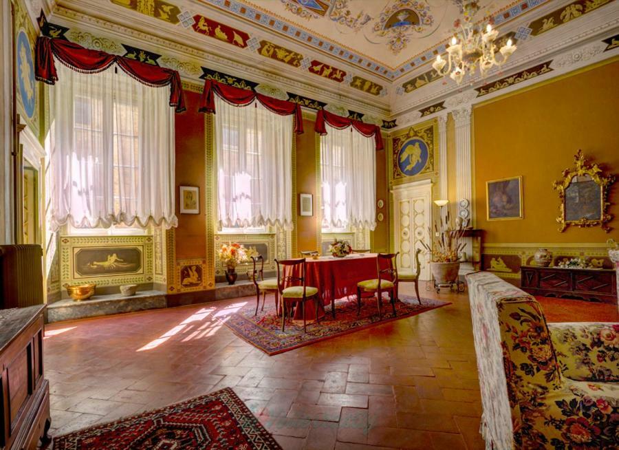 Residenza Storica Palazzo Ricciarelli Villa Volterra Luaran gambar